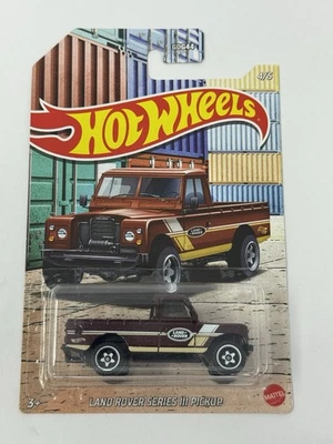 Hot Wheels Pickup Truck Series Brown Land Rover Series III A1 - Imagem 1 de 4