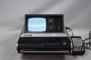 National TR-475U Transistor Portable CRT TV Television Vintage Retro RARE Japan - Picture 1 of 24