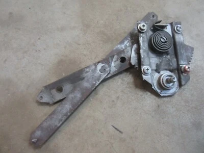 1959 1960 Pontiac Catalina wagon inner door window regulator crank PASSENGER R - Image 1 of 3