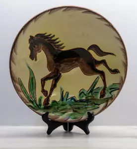 Vintage 1960’s Spanish Puigdemont Studio Art Pottery Plate -Horse Design - Picture 1 of 11