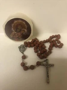 Rose Petal Rosary Rosario de Petalos de Rosas Red Wooden Beads - Picture 1 of 5