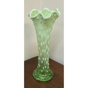 Vintage grün Glas irisierende Variante geschwungen Stretch Vase 11" Schuhnagel Wirbel - Bild 1 von 9