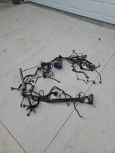 2010 2500hd 6.6l Duramax Behind Dash Wiring Harness 20896334 - Picture 1 of 5