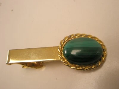 1-15/16" Tono Dorado y Cabujón Verde De Colección PEQUEÑO Clip de Barra de Corbata Foto 1 de 4