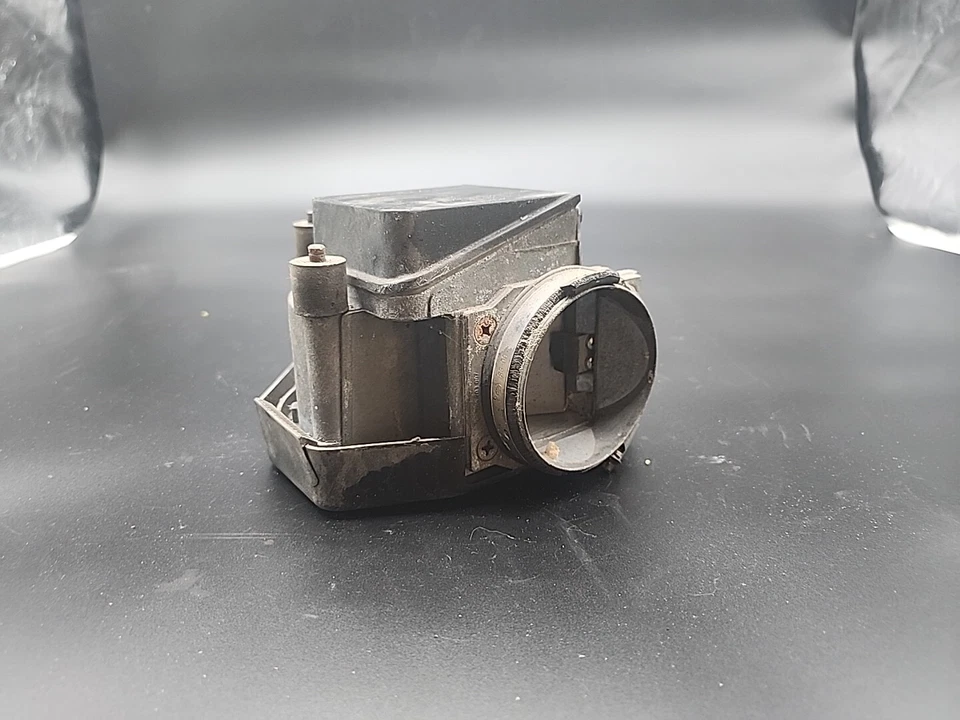 BMW E30 E24 E28 533 633 733 735i SENSOR DE FLUJO DE AIRE MÁSICO BOSCH (82-89 OEM L7 Foto 1 de 4