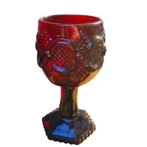 Rubinroter Glas Votivkerzenhalter Avon Vintage Cape Dorsch Kelch - Bild 1 von 4