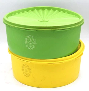 Vintage Tupperware Servalier 1204-9 Vintage Kitchenware MCM Yellow Green Lot 2 - Picture 1 of 2