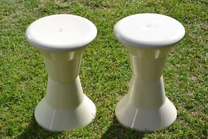 2 x Caroma Plastic Gaming Stool Shower Seat/s Arcade Game Chairs Beige - Picture 1 of 2