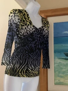 SALE Lynn Ritchie Silber Multi Zebra Blumendruck Kreuz Top wunderschön gebraucht, in einwandfreiem Zustand - Bild 1 von 3