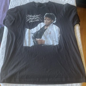 Michael Jackson Men's Thriller White Suit T-Shirt Black 2X - Picture 1 of 5