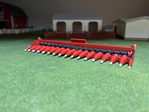 1/64 Ertl Case IH 16 Row Corn Head - Just Released - Awesome! - Picture 1 of 10
