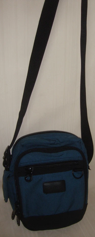 Bolso de Viaje Pathfinder Cordura Plus Alta Calidad, Correa, Bolsillos Foto 1 de 4