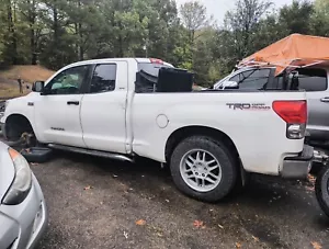 PARTING OUT 2008 toyota tundra 5.7L 4x4 6 sd TRD crew cab 155k - Bild 1 von 5