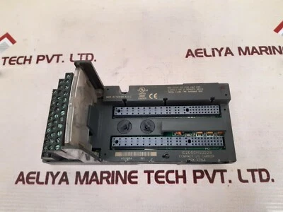 Ge Fanuc IC200CHS022B Kompakte I/O Träger - Bild 1 von 4
