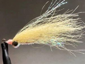 (5) GOTCHA FLIES - #6 WEIGHTED. TROUT, BONEFISH, PERMIT, REDFISH, SALTWATER. U08 - Picture 1 of 3