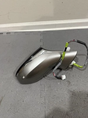 Espejo retrovisor derecho Lexus ES350/ES300h 2019-2020 OEM 8791006C30B2 Foto 1 de 4