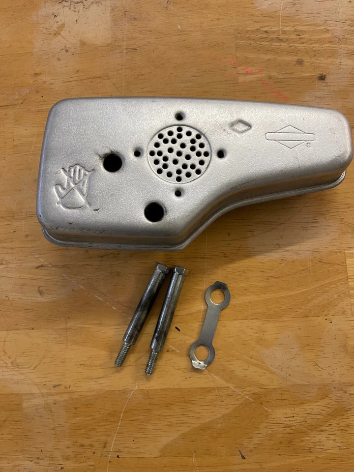 Briggs and Stratton Muffler and mounting bolts Engine model 126M02-0015-F1 - Image 1 of 3