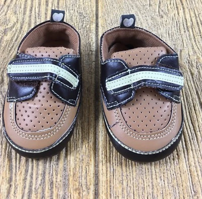 Sapatos sociais Stepping Stones bebê menino tamanho 6-9 meses marrom bronzeado - Imagem 1 de 4