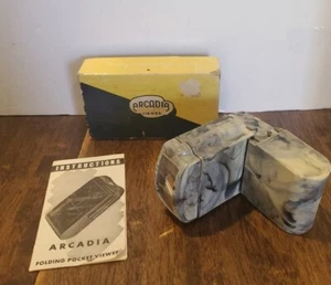 Vintage Arcadia Commander Viewer Pocket-Size Self-Light with Box and Instruction - Imagen 1 de 17