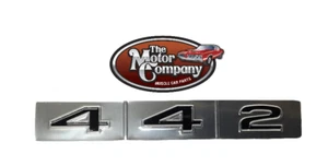 1968 1969 Oldsmobile Cutlass 442 Glove Box Emblem - New - Foto 1 di 1