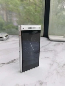 Téléphone à clapet Samsung W2018 Android 4G 256 Go Super AMOLED 4,2" - Photo 1 sur 15
