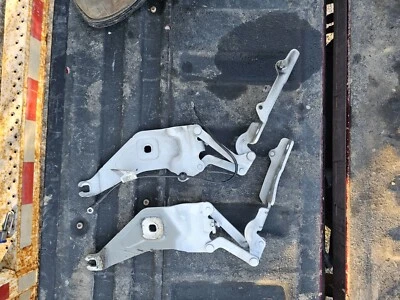 BMW X5 2012 bisagras de capó Foto 1 de 2