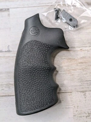 Colt Python Black Rubber Finger Groove Grips Stippled with Colt LOGO Combat Grip - Image 1 of 2