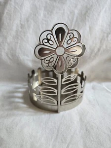 Bath & Body Works Silver Flower Candle Holder #DD - Imagen 1 de 9