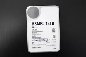 Seagate Helium 18T ST18000NM013J 3,5 desktop Exos X20z HSMR: 18 TB - Foto 1 di 1