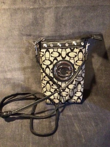 Vintage Y2K GUESS Shoulder Crossbody Bag Purse Monogram Studded ~ PRICE REDUCED - Picture 1 of 3