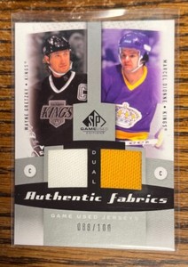 2010-11  UD  SP GAME USED   88/100  AUTHENTIC FABRIC DUAL #AF2-DG Wayne Gretzky