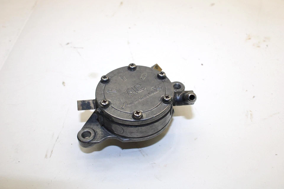 Yamaha Exciter Ii 1992 OEM bomba de combustible 82M-24410-02-00 Q2609 Foto 1 de 4