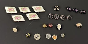 Bottoni compreso di vetro, alcuni con danni come da foto vintage - Foto 1 di 23