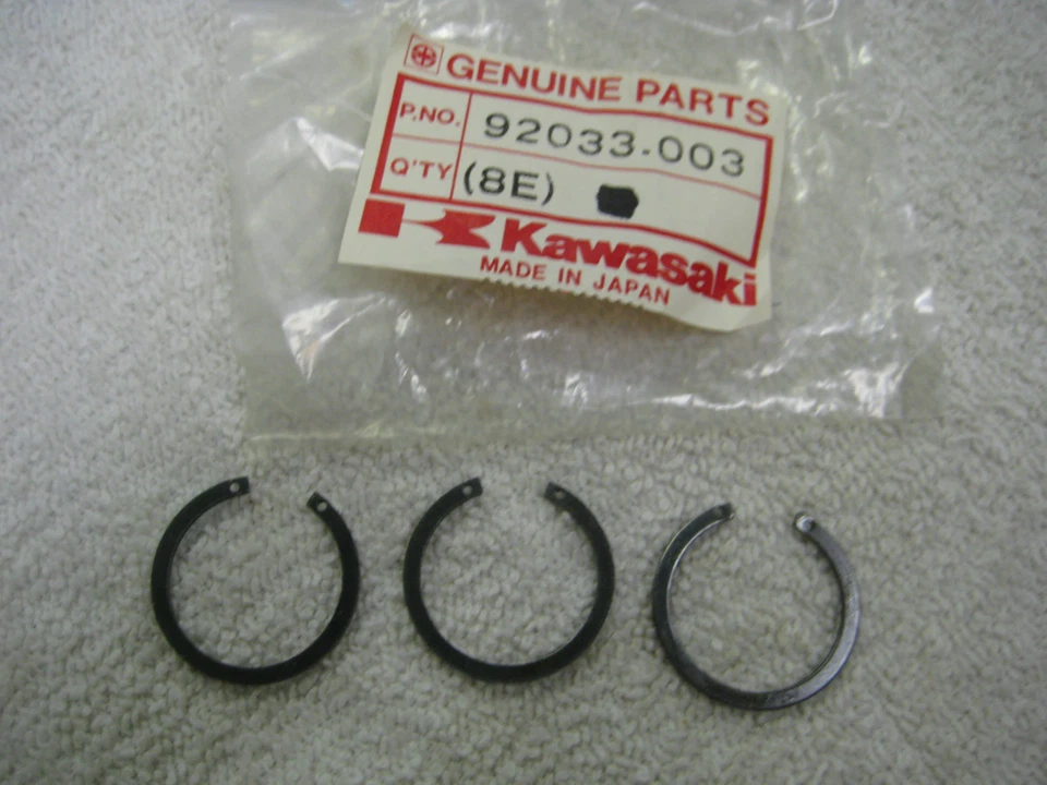 KAWASAKI KV75/75MT DINAMITA/ZX/ZR/MT1 26MM CIRCLIP SURTIDO ¡NUEVO! Foto 1 de 1
