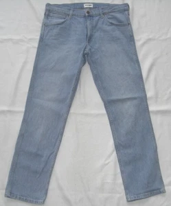 Jeans Wrangler Para Hombre W36 L32 Modelo Greensboro 36-32 Estado Muy Bueno - Imagen 1 de 4