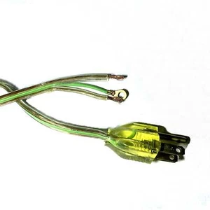 Cable de alimentación SPT de 6 pies AMBER 18AWG 3 conductores, NEMA 5-15P a extremos despojados (C21) - Imagen 1 de 1
