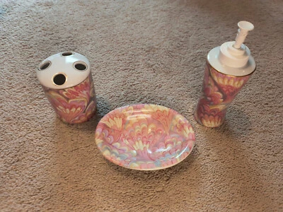 Pink soap dish, toothbrush holder, soap dispenser pastel swirls pattern 90s - Image 1 of 4