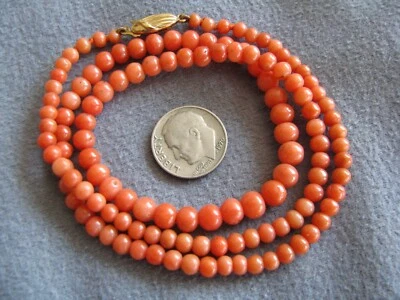 20" Vintage Antique Natural Italian Salmon Coral Bead Necklace 10K 16.1Gms - Image 1 of 4