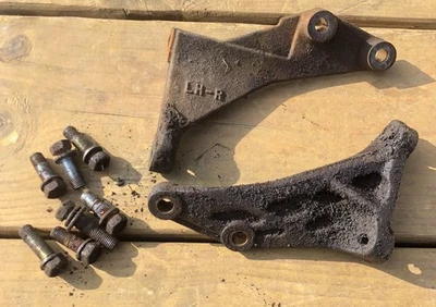 85-95 丰田皮卡 4Runner 22R 22RE 发动机钟形支架安装支架 — 第 1/4 张图片