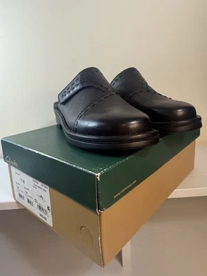 Zuecos Clark Flexibles April Daisy Mules Espalda Abierta Cuero Negro Talla 7M Foto 1 de 4