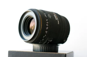 Sigma 70mm f/2.8 EX DG Macro - Canon EF Fit - EU Shipping - Picture 1 of 24