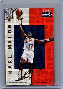 1995-96 Pro Mags Team USA #03 Karl Malone - Foto 1 di 2