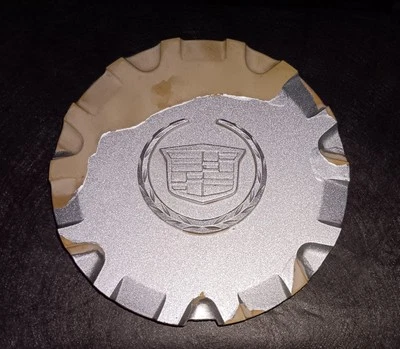 2004-2008 Cadillac SRX 17" Wheel Cover Center Cap 9596272 GMB1471 Silver OEM - Image 1 of 4