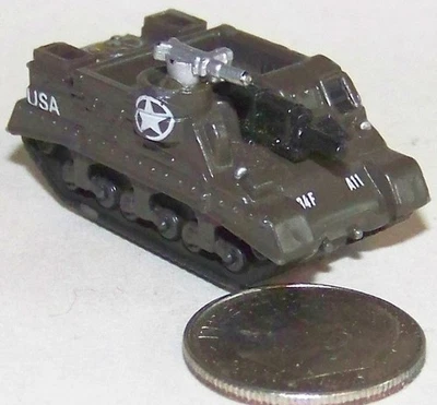 Micro máquina pequena tipo Segunda Guerra Mundial Exército dos EUA M-7 Priest Self PropGun verde oliva com MG - Imagem 1 de 3