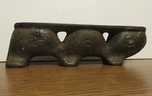Antique Cast Iron Candy Chocolate Mold - Three Ducks? - Picture 1 of 7