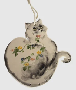 Vtg Cat Ceramic Hand Painted Wall Hanging Coaster 8.5" x 8" White/Gray R3-3 - Picture 1 of 4
