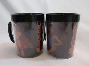 2 herramientas a presión de colección 1988 compañera de herramientas aisladas niña bikini tazas de servicio térmico - Imagen 1 de 12