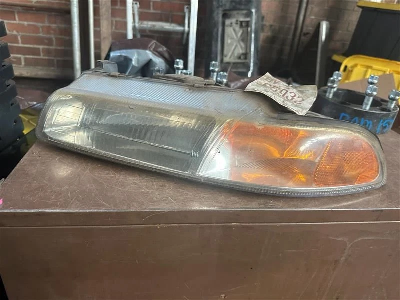 Faro izquierdo conductor compatible con 95-96 CIRRUS 565167 Foto 1 de 1