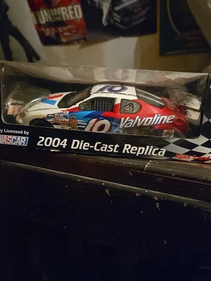 Scott Riggs #10 Valvoline 2004 Chevrolet Monte Carlo Team Caliber1:24! Nice! - Image 1 of 4