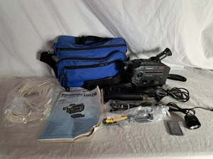 Panasonic Palmcorder X20 Digital Zoom Model PV-42D Video Recorder - Picture 1 of 7